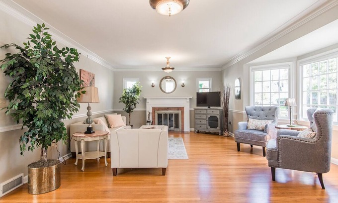 McMinnville Casa | 1939 Vintage House, a pie de Linfield y del centro de McMinnville-Winter Mid-Wk $ 150 / N