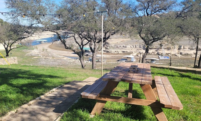 Big Bee Creek Cabina | Lake House, en el agua, muelle privado