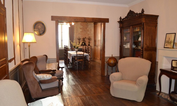 Verteuil-sur-Charente Casa | Residencia con encanto en el pueblo de VERTEUIL y al pie de su castillo.