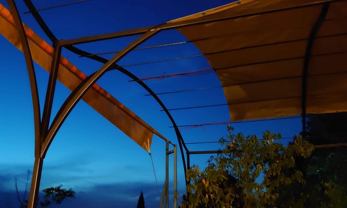 Seguret Hotel | Séguret Old Mas, piscina, sauna, gran jardín, vista del atardecer