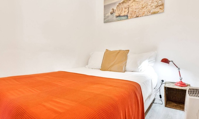Santa Engracia Apartamento | 1BDR Cozy Flat in Heart of Lisbon by LovelyStay