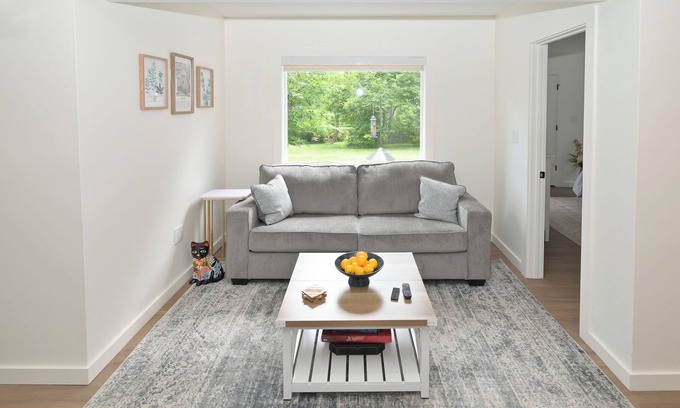 Princeton Casa | 1BR Apt With Pool Near Farms & Shopping & Princeton University