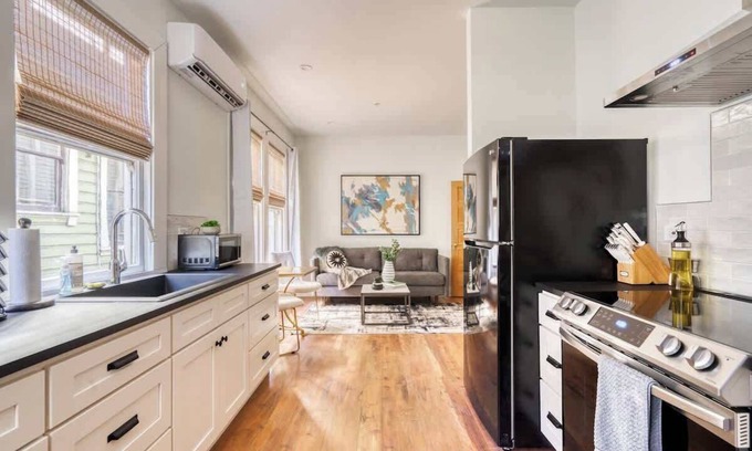 Uptown Apartamento | 1BR Boutique Flat Prime NW Location