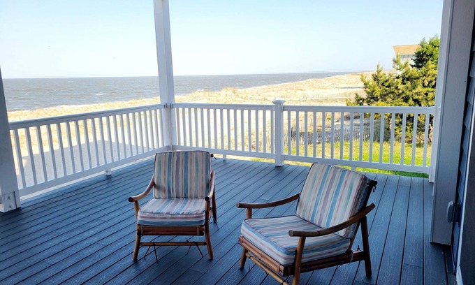 Broadkill Beach Cabaña | 1BR condo, 1st floor. FREE kayaks and bikes. Huge deck with ocean views.