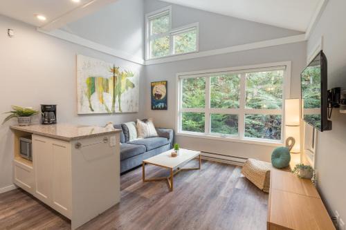 Whistler Creekside Casa | 1BR Condo, Close to Creekside Gondola by Harmony Whistler Vacations