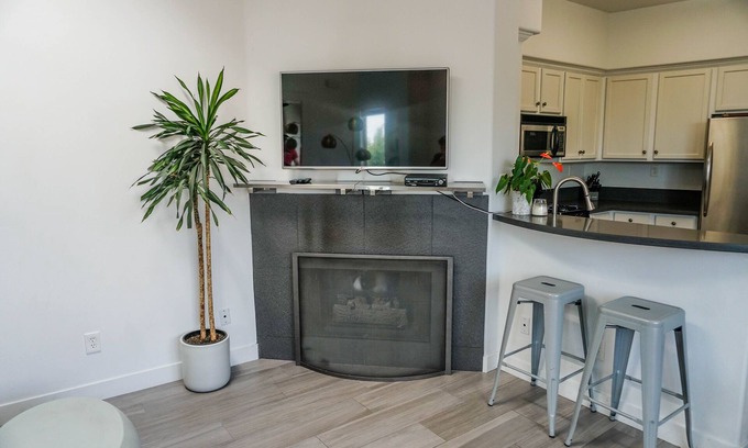 La Jolla Condominio | 1BR Cozy La Jolla Condo, en un edificio boutique en el corazón de Bird Rock