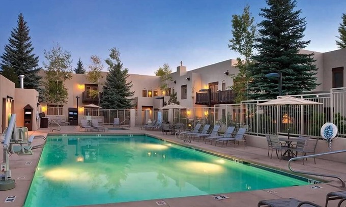 Taos Condominio | 1br Cozy Pueblo Style Condo w/ Stunning Views