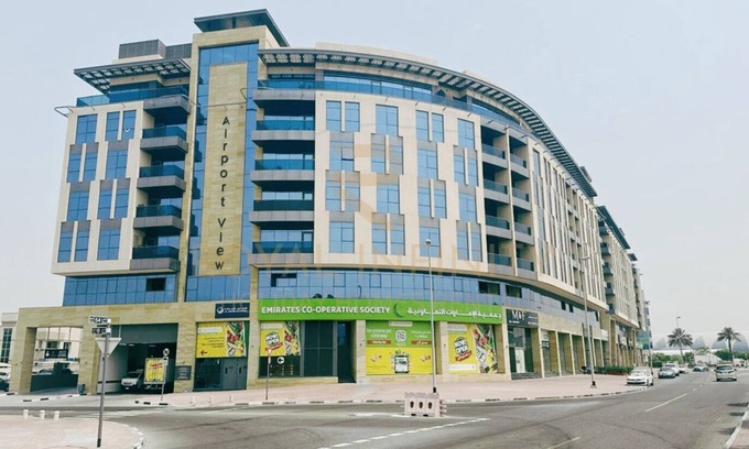 Garhoud Apartamento | 1BR Near Metro-Airport Ideal for Families & Biz
