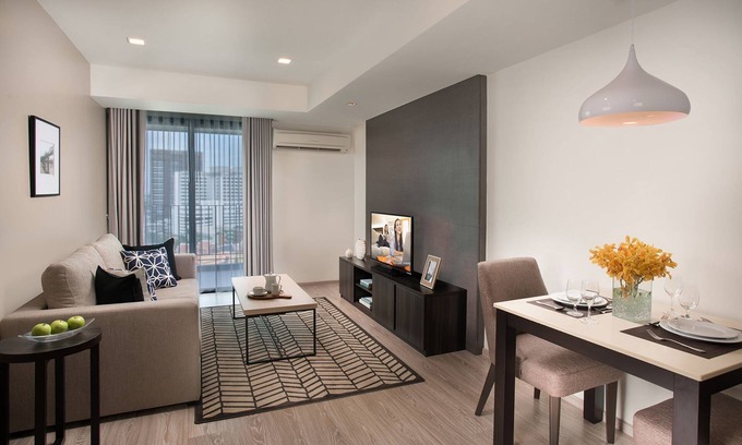 Ekkamai Condominio | 1Br Pet friendly/Ekkamai/Monthly