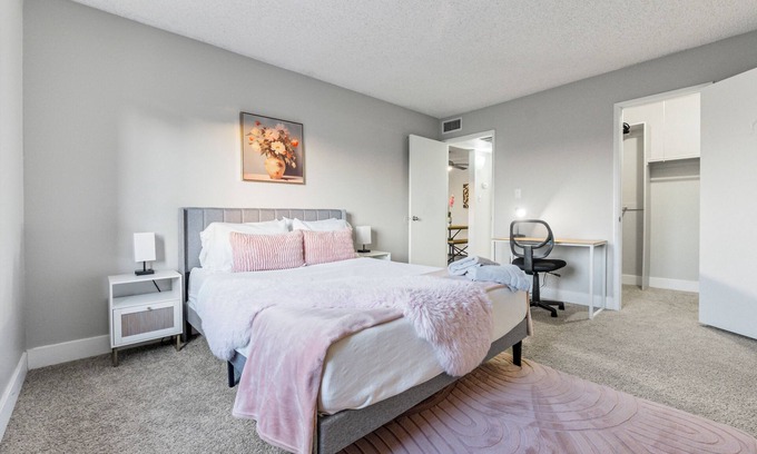 Mesa Apartamento | 1BR/Pool/Gym/1 Mi To Banner Hospital