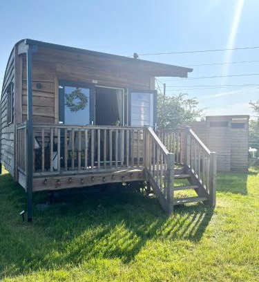 Morpeth Casa | 1Br-Sleeps2-Field View-Parking-Cabin Experience