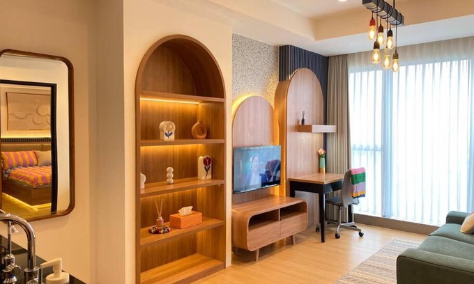 Bumi Serpong Damai Apartamento | 1BR The Charming Branz by lalerooms CLOSE TO ICE find us on ig lalerooms