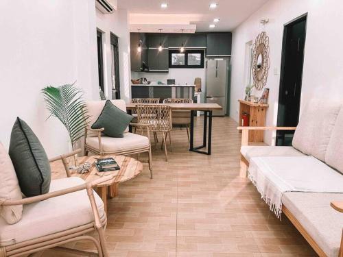 San Fernando Apartamento | 1BR Tropical Penthouse for 4 guests, near beach