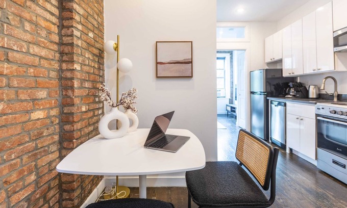 Bowery Apartamento | 1Br, w/ W/d in unit, By Subway