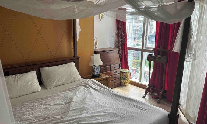 Khlong Tan Condominio | Apartamento oriental de 1 dormitorio con piscina y gimnasio cerca
