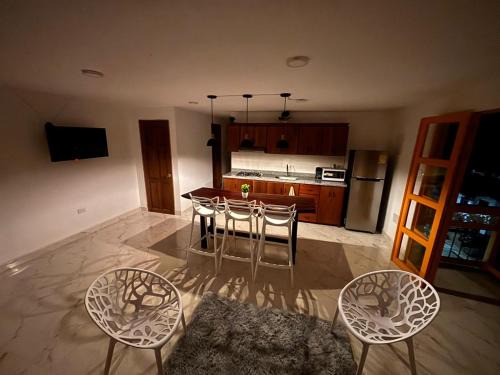 Jerico Apartamento | 1Cálido y Amarillo