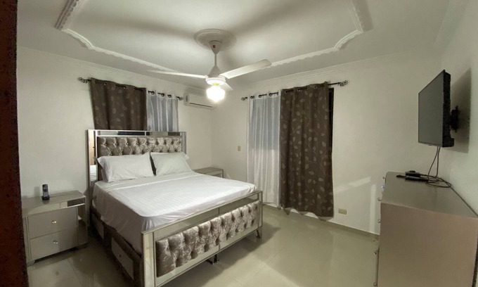Guaricano Apartamento | 1DR Charming 3-Bedroom Retreat Santo Domingo