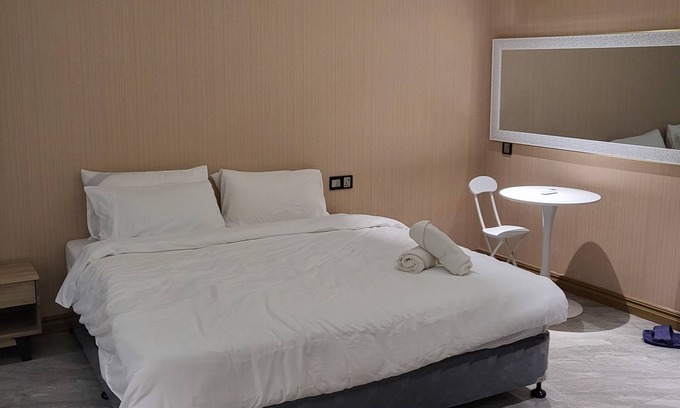 Balibago Condominio | 1Euphoria 2min to Walking st and Casino. Brand new. Great pool, gym. Netflix
