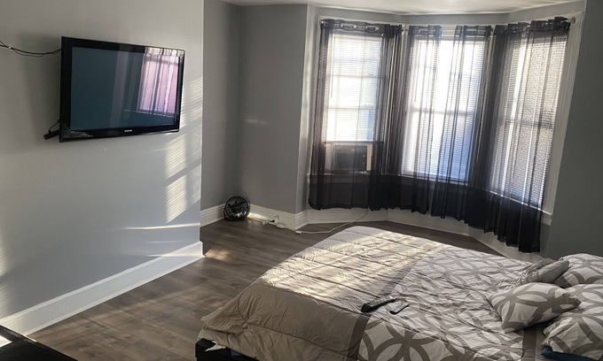 Irvington Apartamento | 1st floor Clean spacious safe accommodating apartment 30 mins from NY