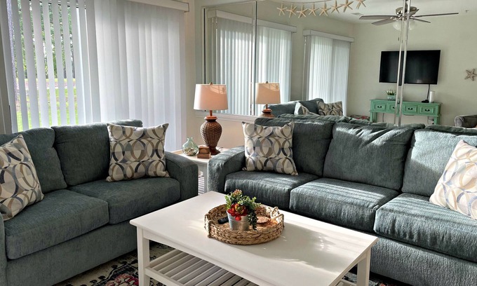 Calabash Condominio | 1st Floor Condo Minutes to Sunset Beach - Beach and Golf Villa - Sleeps up to 6!