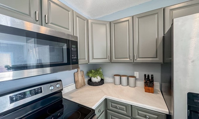 Sioux Falls Condominio | 1st Floor Condo, Zero Threshold Door, Garage, Patio