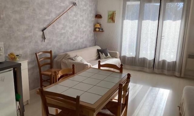 Correncon-en-Vercors Apartamento | 50m del centro estación, 1.o piso, balcón, tv, 30m², Villard de Lans