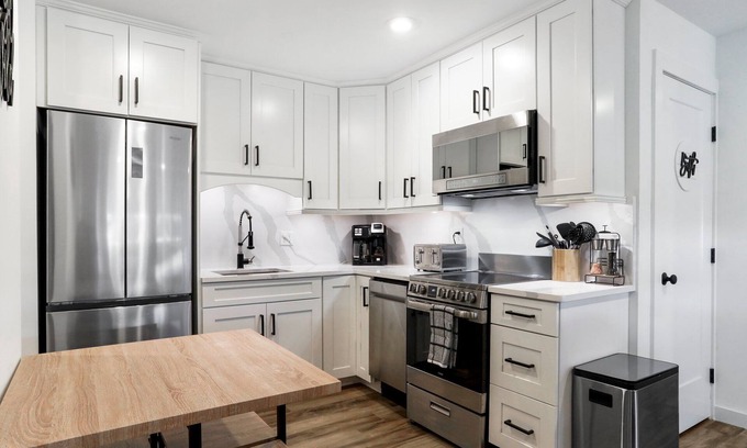 Mount Jackson Condominio | 1st Floor Luxury Condo to Bike Golf Hike Swim Lake @ Bryce Resort