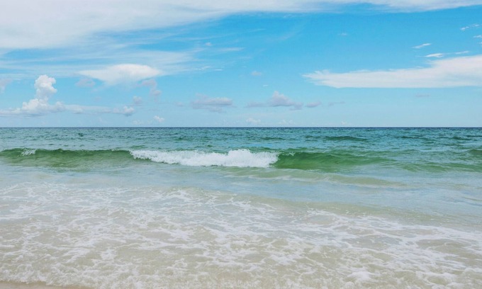 Seagrove Beach Condominio | 1st Floor, Walkable to Dining, Shopping, Beach - Sleeps 6