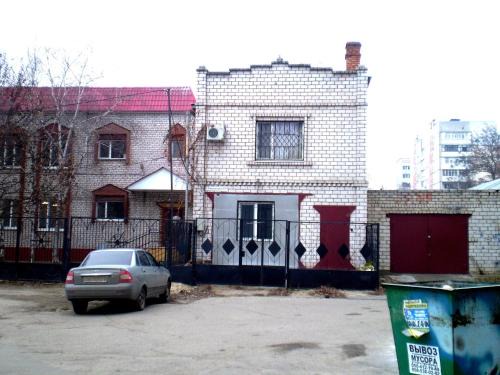 Mykolaiv Apartamento | 2 КОМНАТЫ 4 дивана ЧКАЛОВА-САДОВАЯ "Сити центр" 2 этаж WI-FI 2 этажный отдельный дом