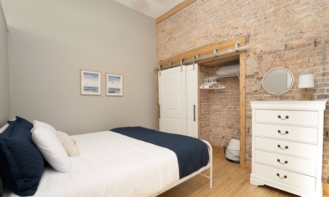 South Haven Condominio | 2:00 PM check-in | Upscale loft | Indoor pool & hot tub