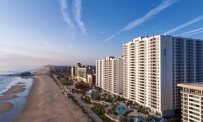 Daytona Beach Condominio | 2/14-17 DAYTONA BEACH OCEAN WALK 3 BED DLX OCEAN FRONT UNIT SLEEP 10 500 RACE