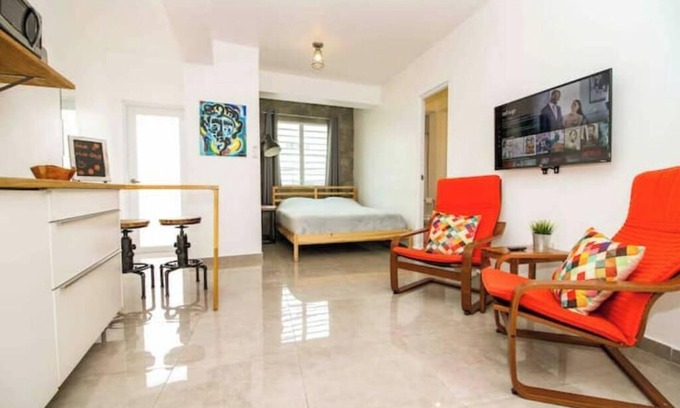 Carcel Apartamento | 2.2 Loft w/balcony near Plaza Colon + restaurants