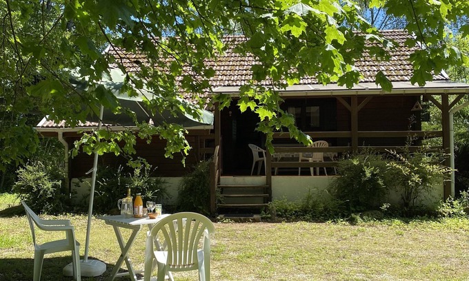 Chaume-et-Courchamp Chalet De Esquí | 2-bedroom house near Dijon and Beaune with 360° views of nature.