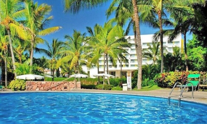 Isla Iguana Apartamento | 2 BD Beachfront Condo in 5 star Resort Mayan Palace in Puerto Vallarta!