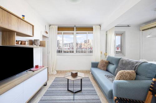Cornella de Llobregat Apartamento | 2 Bdr Apt In Cornella 5 Mins Form The Metro