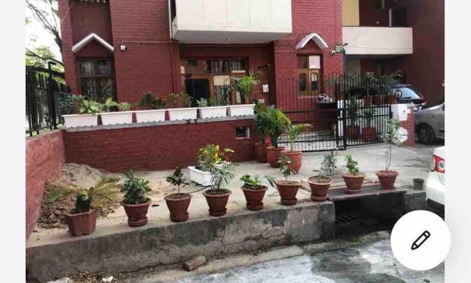 Mohali Apartamento | 2 BDRM APARTMENT with Kitchen and AC, Parking