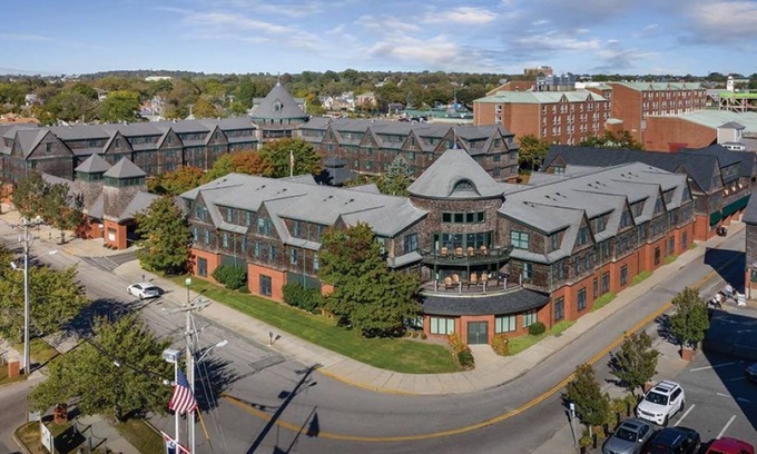 The Point Complejo | 2 bdrm Club Wyndham Long Wharf;10 min walk to Newport Boat Show; parking incl.