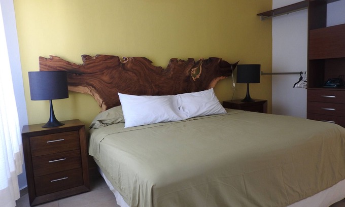 Las Jarretaderas Casa | 2 dormitorios + estudio, 2. 5 baños,