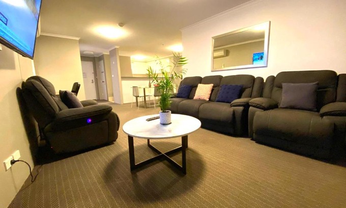 Canberra City Centre Apartamento | 2 Bed 2 Bath Apartment in Braddon, Canberra - Pool, Gym and Free Parking