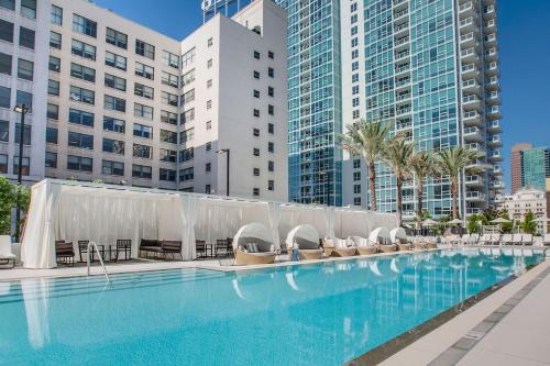 Downtown Los Angeles Apartamento | 2 Bed 2 Bath Stylish Luxury Premium High-Rise Apartment
