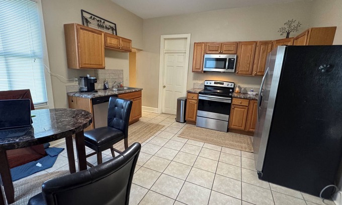 Columbus Apartamento | 2-bed apartment/Downtown Columbus/parking/WiFi/LOCATION! LOCATION!