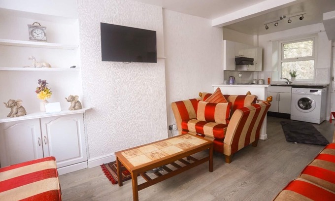 Lancaster Casa | 2-Bed Apartment, Sleeps 6, 8-min walk to Centre