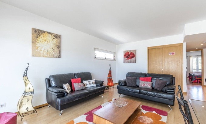 Telheiro Apartamento | Apartamento de 2 dormitorios, con piscina y vistas al puerto deportivo, capacidad para 5 personas, aire acondicionado en todas las habitaciones, con wifi