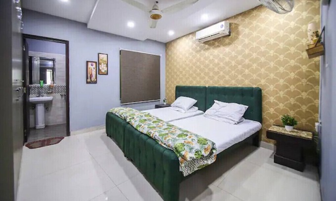 Lahore Apartamento | 2 bed Apt near Airport opp DHA