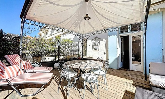 Cannes City Centre Apartamento | 2-Bed Apt with 65m² Terrace | Central Cannes | 5 mins walk to Palais/Beach