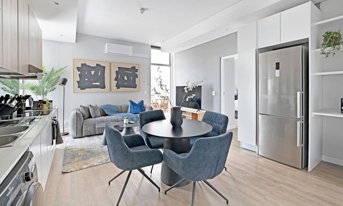 Bo'Kaap Apartamento | 2-Bed City Escape with Mountain Views