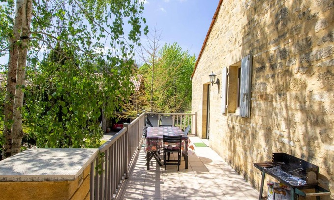La Roque-Gageac Cabaña | Casa 2 hab. cerca de Sarlat, terraza y naturaleza, ideal para familias