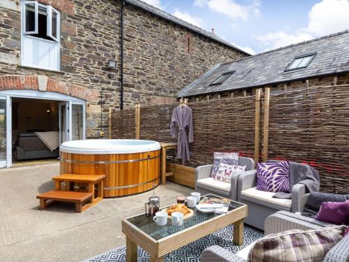 Launceston Casa | 2 Bed in Launceston 88859