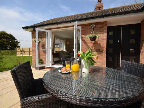 Anderby Creek Casa | 2 Bed in Sutton On Sea 42804