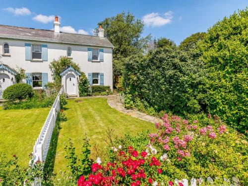 New Forest District Casa | 2 Bed in Sway NFL43